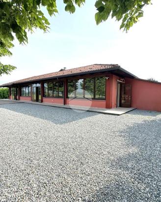 NEGOZIO A ROMANO CANAVESE