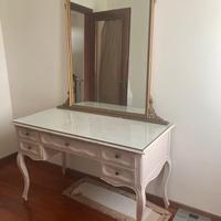 mobile shabby chic e specchio