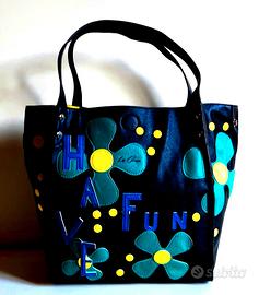 Originale LA CARRIE, borsa nera con patch colorati