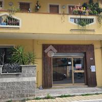 NEGOZIO A MONTESILVANO