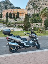 moto Honda SWT 600 ABS