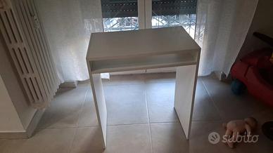 scrivania ikea
