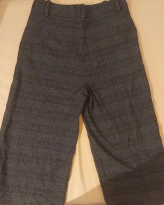 pantalone corto da donna, Maje