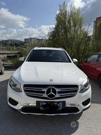 Mercedes GLC 220 4 Matic AMG. Permuto.