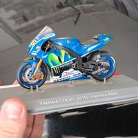 Moto yamaha yzr m1 2015 valentino rossi MotoGP