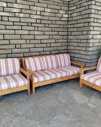 Divano 3 posti, struttura in legno +2 poltrone