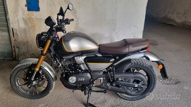 TVS Ronin 250