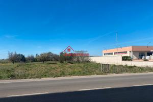 Terreno di 2639 mq con progetto approvato