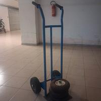 Carrello porta oggetti