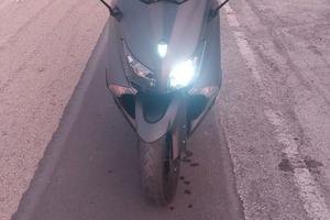 Yamaha tmax 530