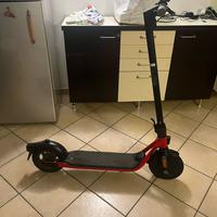 Monopattino elettrico NineBot