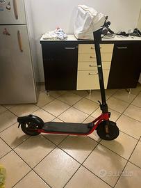 Monopattino elettrico NineBot