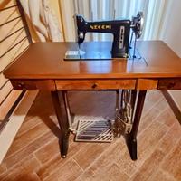 Macchina da cucire Necchi