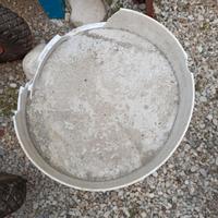 secchio in calcestruzzo