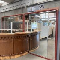 Specchiera con cornice in legno massello