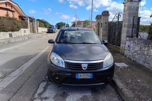 DACIA SANDERO 1.4 GPL LAUREATE