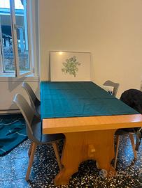 tavolo robusto per stube o altro