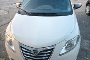 LANCIA Y BENZINA e METANO YOU&MY 