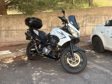 Suzuki V-strom DL 1000