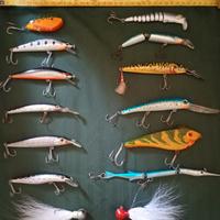 set di 14 artificiali da pesca