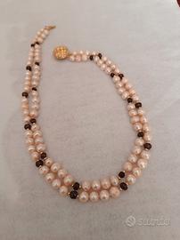 Collana con perle d'acqua dolce e granati vintage