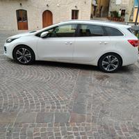 kia ceed station wagon 