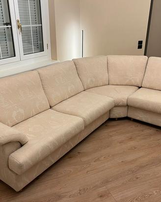 Divano angolare colore beige