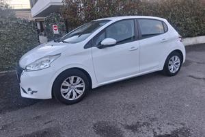 Peugeot 208 1.2 VTi 82 CV 5 porte Allure