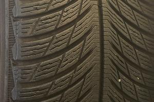 Pneumatici Michelin Pilot Alpin 5 SUV 235 50 R19