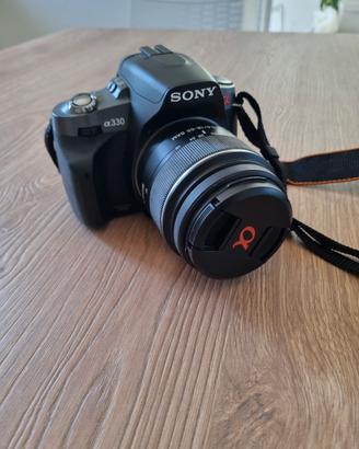 Sony Alpha 330 kit reflex digitale