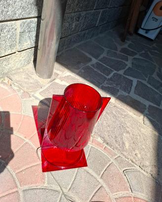 LAMPADA KARTELL DA TAVOLO ROSSA