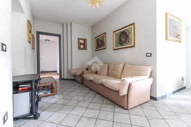 3 LOCALI A SABBIO CHIESE