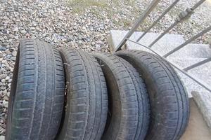 Pneumatici auto usati 