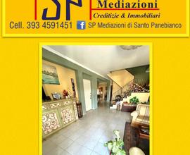Appartamento bifamiliare con ampio Garage