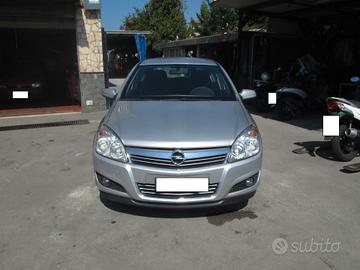 Opel Astra 1.7 CDTI 101CV 5 porte Cosmo 07