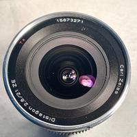Zeiss Distagon 21mm - f/2.8 EF