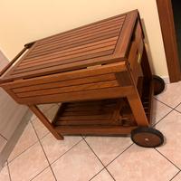 Carrello portavivande estensibile e con cassetto