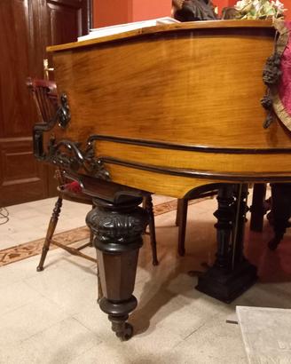 pianoforte a coda 