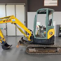 ESCAVATORE YANMAR 35 Q TETTUCCIO NOLEGGIO E VENDIT