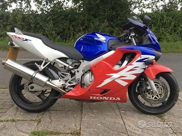 Ricambi honda cbr 600 f 2000 cbr600 99/2000