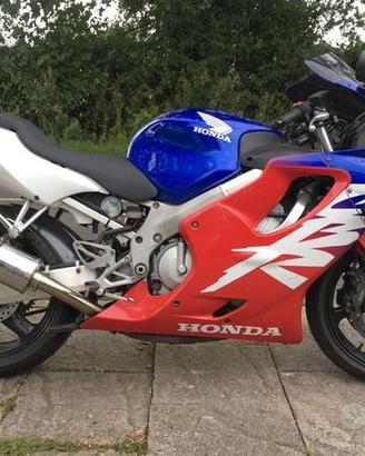 Ricambi honda cbr 600 f 2000 cbr600 99/2000