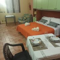 Comodo monolocale con spazi est. e posto macchina