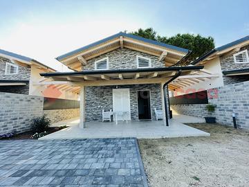 Villa singola Terracina [Cod. rif 3277478VRG]