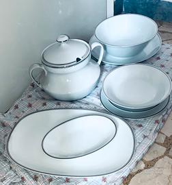 Servizio da tavola da 12 persone in porcellana