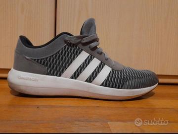 Scarpe da uomo adidas cloudfoam race