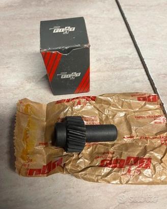 Fiat 7590228 ingranaggio pompa olio fiat uno diese