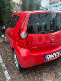 Opel Agila anno 2011