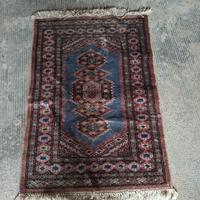 Coppia di tappeti piccoli e medie dimensioni