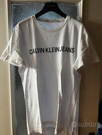 T-shirt Calvin Klein
