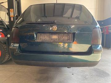 PARAURTI POSTERIORE PER VW PASSAT B5 ANNO 2002